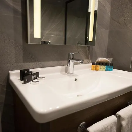 Emens Hotel İzmir