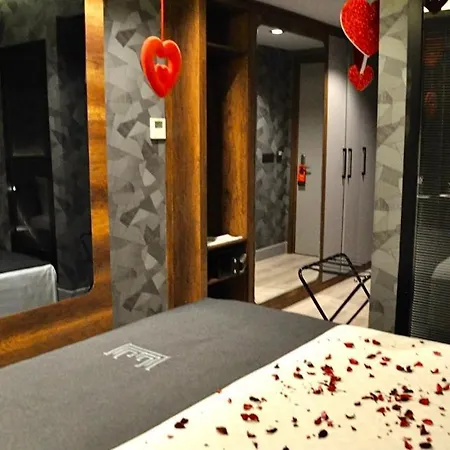 Hotel Emens