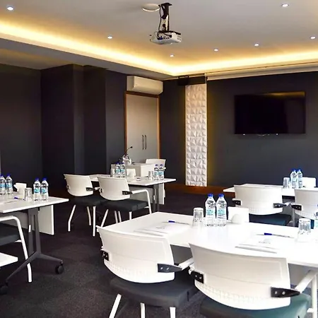 Hotel Emens