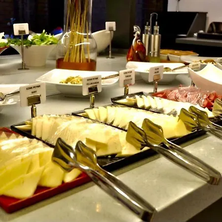 Hotel Emens