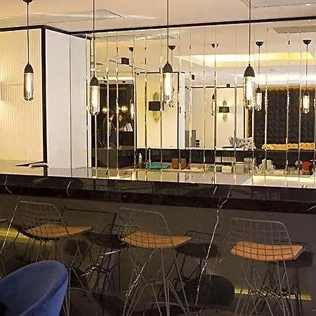 Hotel Emens 3*