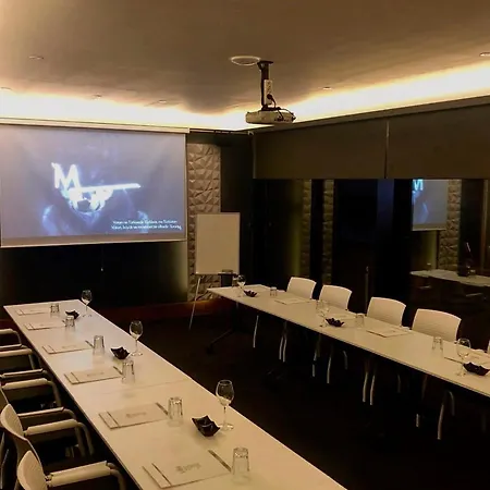 Hotel Emens