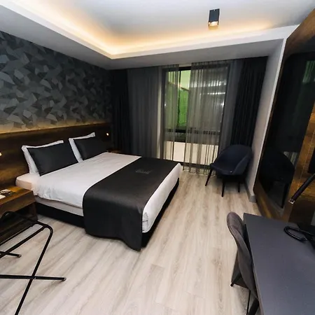 Hotel Emens
